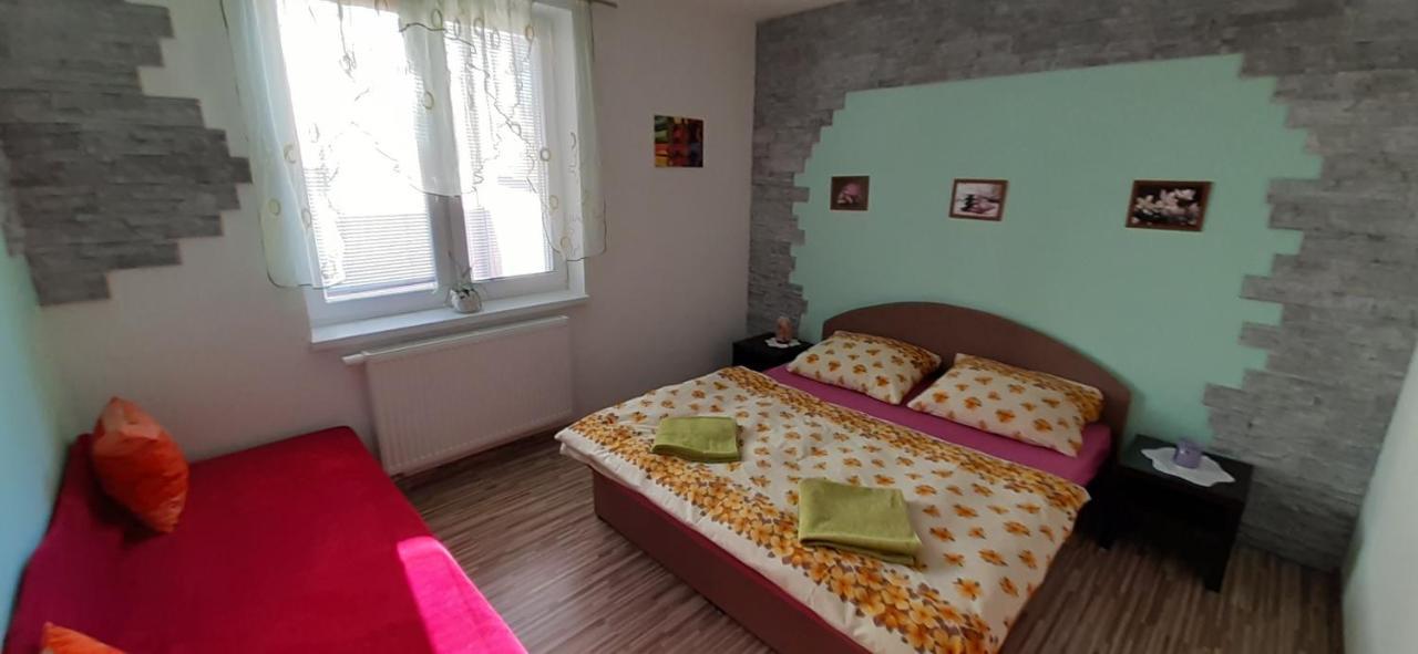 Privat Bene Apartment Vysne Ruzbachy Phòng bức ảnh